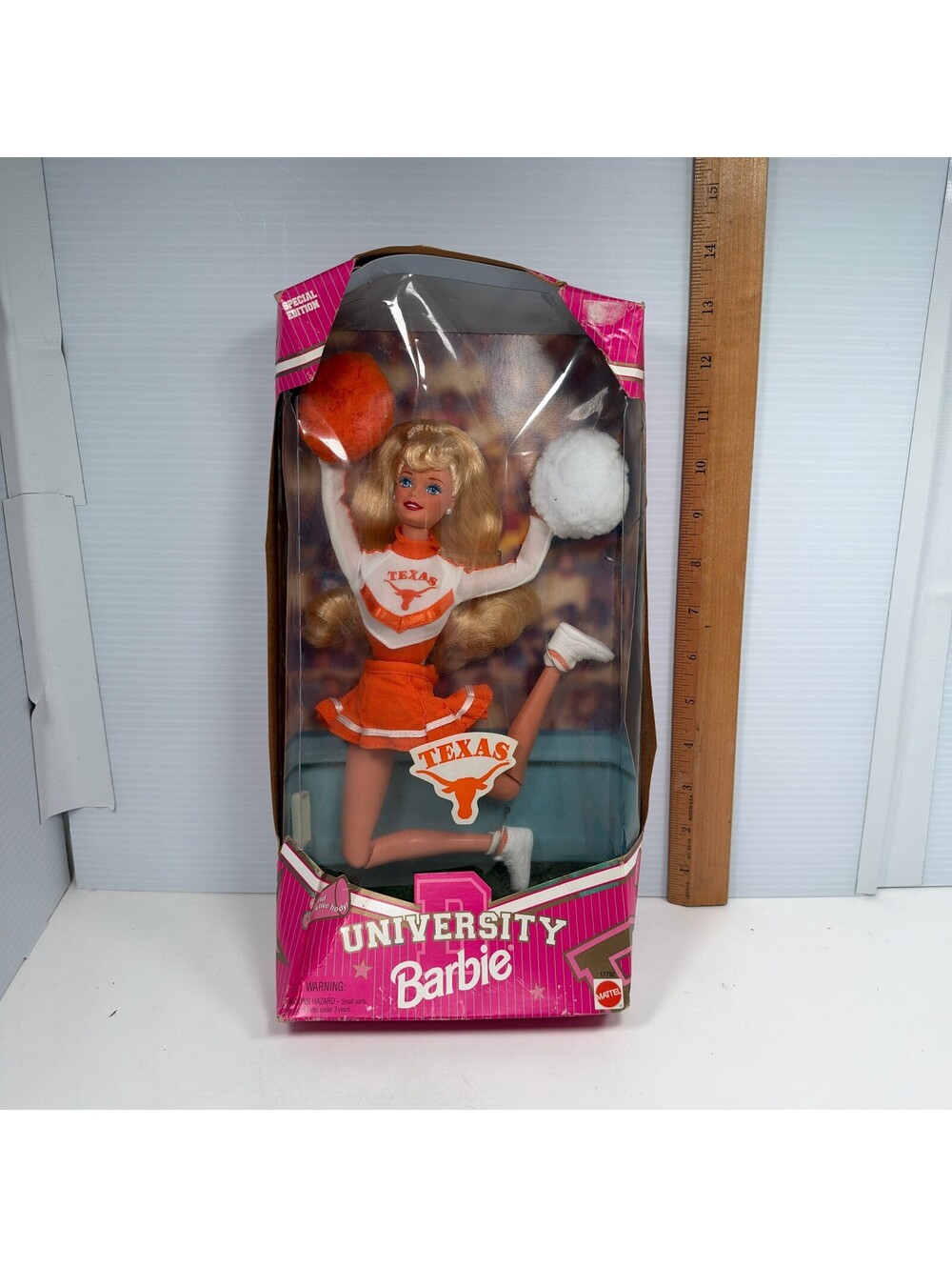 96 University Barbie Texas Longhorns Cheerleader Mattel 17792 NIB Heavy Box Wear